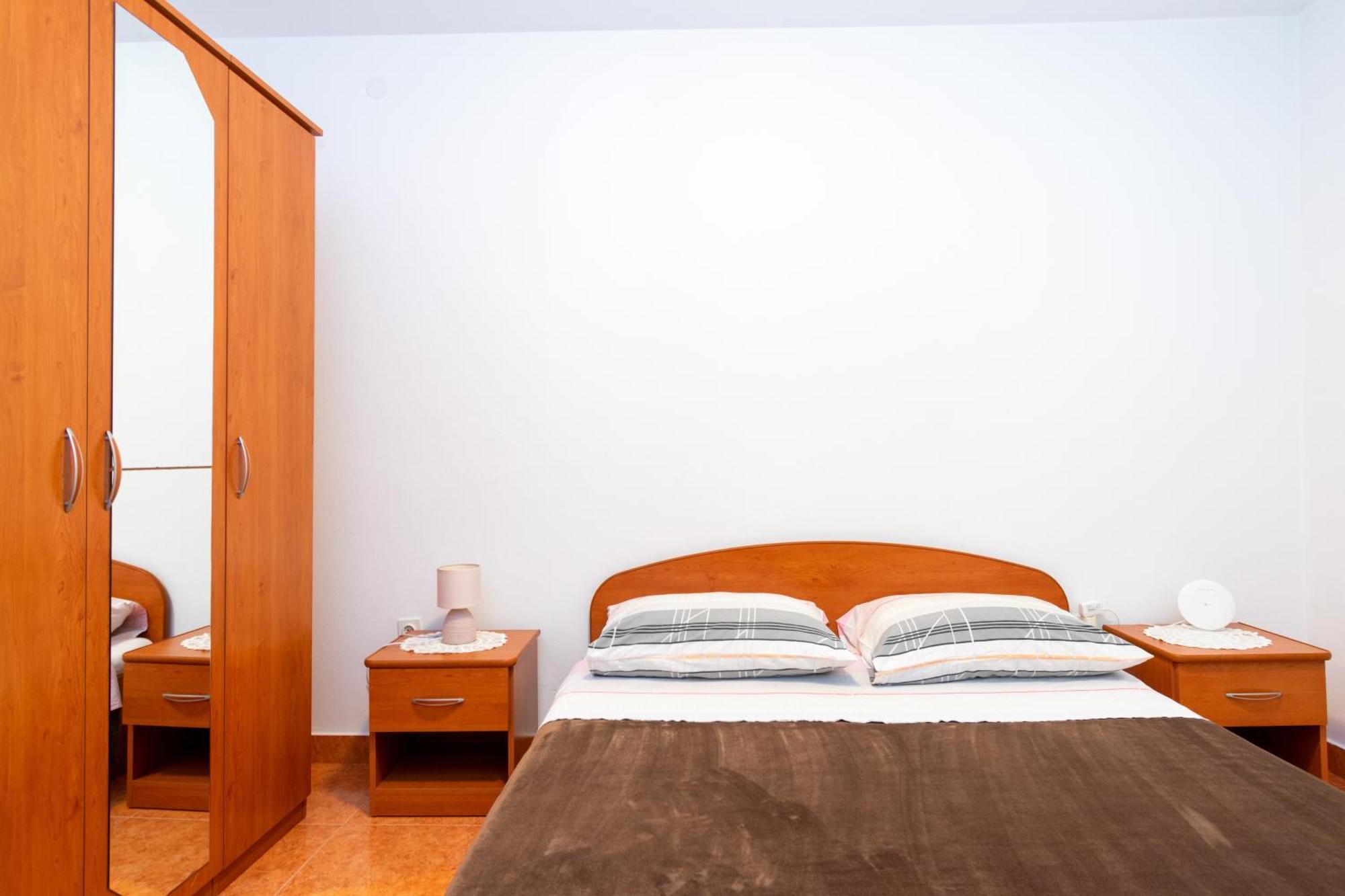 Apartments By The Sea Stara Novalja, Pag - 6340 الغرفة الصورة